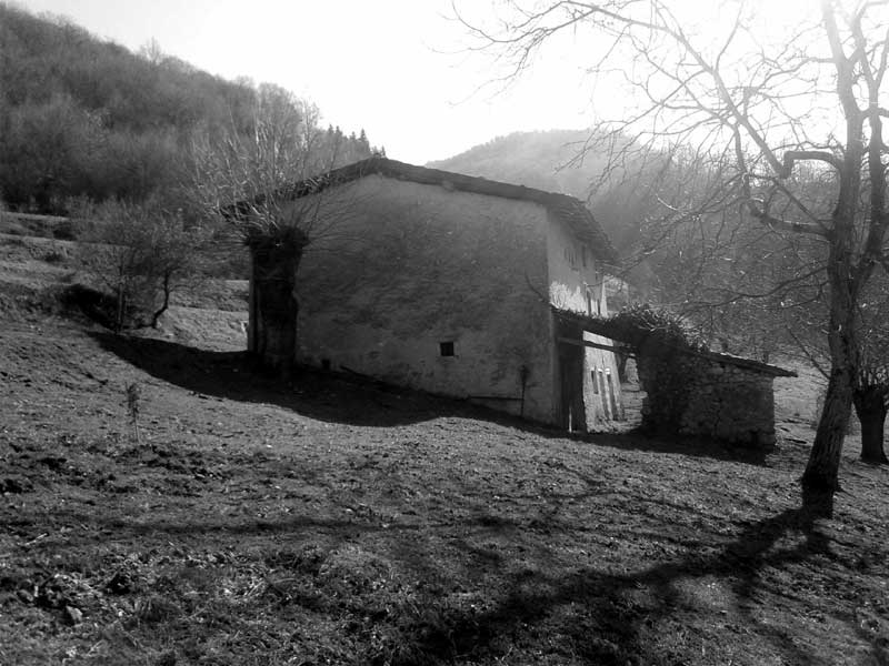 Bild der Villa vor der Renovierung