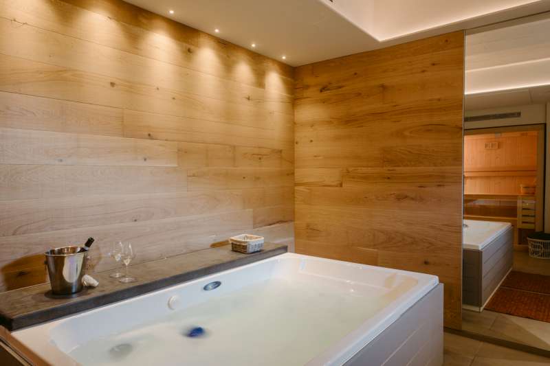 Villa vacanze lago di Garda Lake Relais Gargnano - Spa, sauna, idromassaggio e doccia emozionale